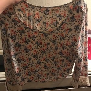 Hollister mid drift top